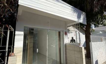 Casa comercial para alugar na Rua Jordânia, Nações, Balneário Camboriú