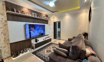 Casa á venda em Praia Grande com 2 Quartos no Bairro Campo da Aviação