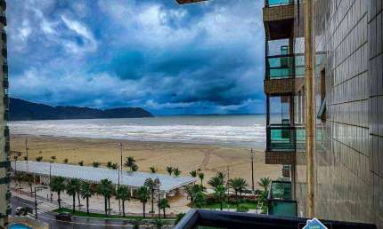Apartamento com 1 Quarto Vila Guilhermina Praia Grande/SP
