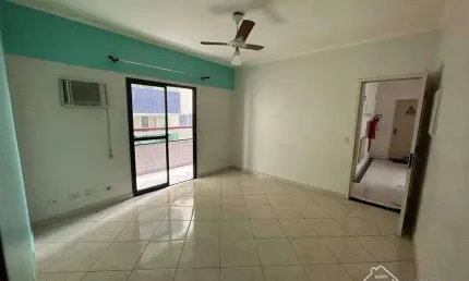 Apartamento com 2 quartos Guilhermina na Praia Grande/SP