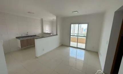 Apartamento com 2 quartos Guilhermina em Praia Grande/SP