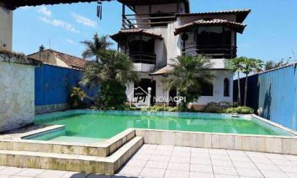 Sobrado com 6 quartos Canto do Forte em Praia Grande/SP