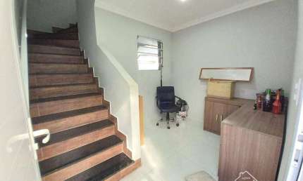 Casa para venda no bairro Tude Bastos em Praia Grande/SP.