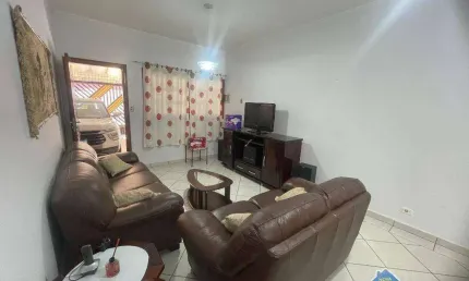 Sobrado com 3 quartos Vila Guilhermina em Praia Grande/SP