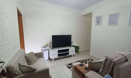 Casa com 2 quartos à venda no Jardim Guassu em São Vicente/SP