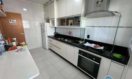 Apartamento mobiliado com 2 quartos na Ocian em Praia Grande/SP