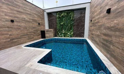 Casa de Alto Padrão no Balneário Maracanã, Praia Grande – a apenas 500 metros do mar!