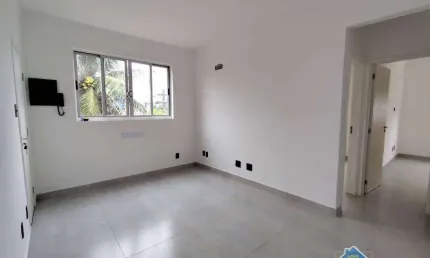 Apartamento REFORMADO com 2 quartos no bairro Campo Grande em Santos/SP