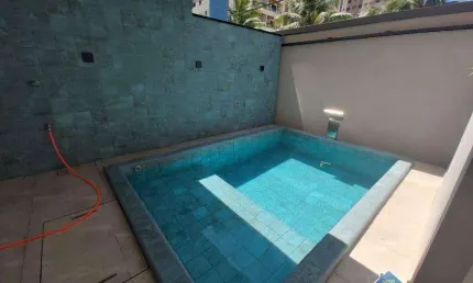 Sobrado TRIPLEX com 2 Quartos no Canto do Forte em Praia Grande/SP