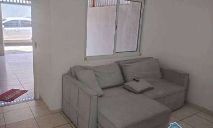Casa com 3 Quartos na Praia Grande bairro Vila Mirim