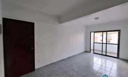 Apartamento à venda no bairro Guilhermina, em Praia Grande/SP,