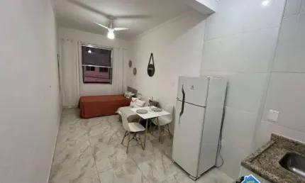 Kitnet mobiliada à venda na Aviação – Frente mar – 1 vaga – Pronta para morar