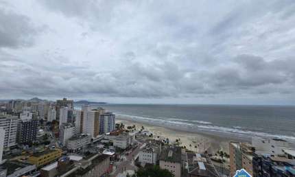 Cobertura com vista para o mar no bairro Ocian – 3 dormitórios, piscina privativa e churrasqueira