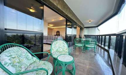 Apartamento de Alto Padrão com Vista para o Mar – Venda ou Locação em Localização Privilegiada!