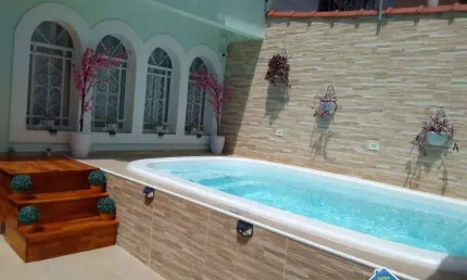 Casa com 3 quartos à venda na Rua São Bernardo, Boqueirão, Praia Grande
