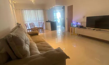 Apartamento 3 quartos mobiliado no canto do forte praia grande – sacada, lazer completo e financiamento