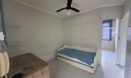 Kitnet com 1 quarto vila guilhermina na praia grande/sp