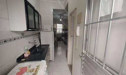 Kitnet com excelente localização na Guilhermina em Praia Grande/SP