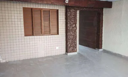Casa com 2 quartos à venda na Rua Major Eugênio Terral, Vila Cascatinha, São Vicente