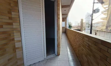 Sobrado com 2 Quartos no Canto do Forte em Praia Grande/SP
