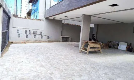 Sobrado novo com 3 quartos à venda na guilhermina – próximo à praia, aceita financiamento e permuta