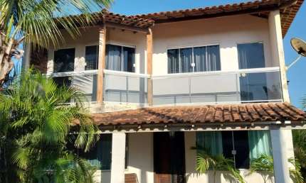 Encante-se com esta Casa de 5 Quartos Próxima ao Centro de Unamar, Segundo Distrito de Cabo Frio! Oportunidade Única de Viver com Conforto e Proximidade de Tudo. Agende sua Visita Agora Mesmo!'