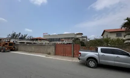 Casa com terreno comercial na Amaral Peixoto por apenas 399.000 no carro ideal para academia lojas ou prédios