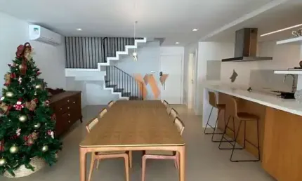 Cobertura duplex com 272m²  mobiliada com vista mar à venda em jurerê!!