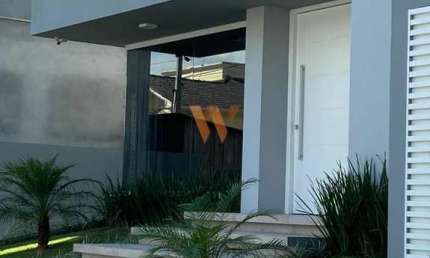 Casa com 412m² - em Jurerê Internacional – Florianópolis/SC!