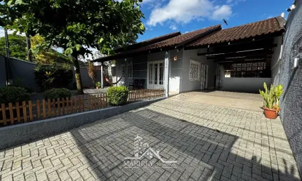 Casa com 2 quartos à venda no Santo Antônio, Joinville 