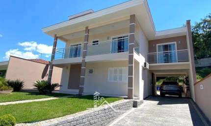 Casa com 4 quartos à venda no São Marcos, Joinville 