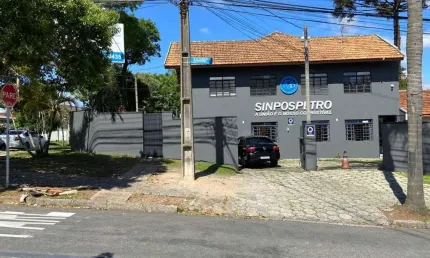 Sobrado para Venda em Curitiba, Rebouças, 2 dormitórios, 1 banheiro, 1 vaga