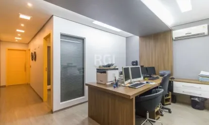Sala comercial à venda na Rua Marechal Floriano Peixoto, Centro Histórico, Porto Alegre
