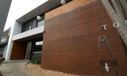 Casa com 3 quartos à venda na Rua José Antônio Aranha, Três Figueiras, Porto Alegre