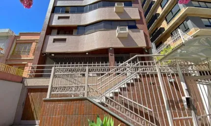 Apartamento com 3 quartos à venda na Avenida Guaporé, Petrópolis, Porto Alegre