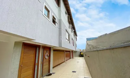 Casa em condomínio fechado com 3 quartos à venda na Rua Catumbi, Medianeira, Porto Alegre