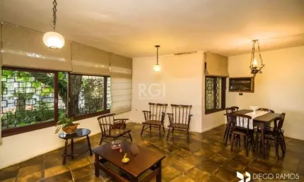 Casa com 4 quartos à venda na Rua Miguel Couto, Menino Deus, Porto Alegre