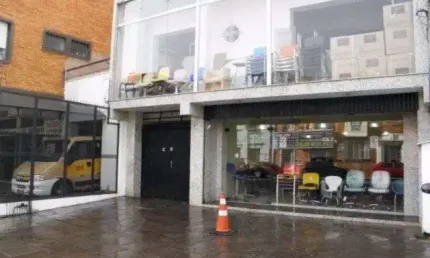 Prédio à venda na Rua Coronel Neves, Medianeira, Porto Alegre