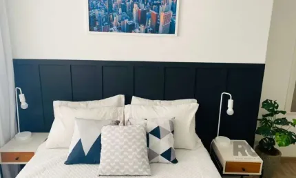 Apartamento 2 Dormitório(s) Bairro Centro Histórico