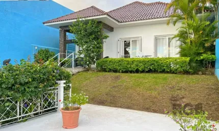 Casa com 4 quartos à venda na Rua Cariri, Vila Assunção, Porto Alegre