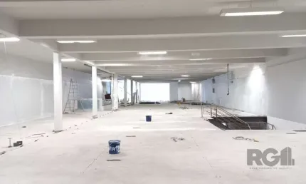 Prédio à venda na Rua Vinte e Quatro de Outubro, Moinhos de Vento, Porto Alegre