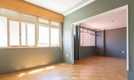 Apartamento 4 Dormitório(s) Bairro Centro Histórico