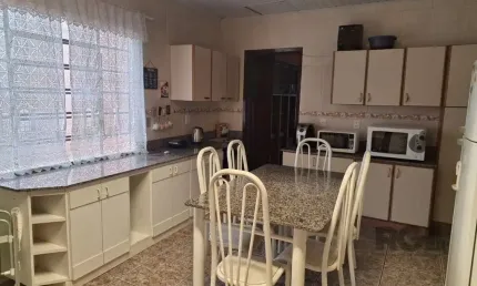 Casa com 3 quartos à venda na Bangu, Sarandi, Porto Alegre