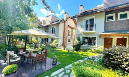 Casa em condomínio fechado com 4 quartos à venda na Independência, Suzana, Canela, 167 m2 por R$ 1.490.000