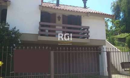 Casa para Venda - 251.01m², 3 dormitórios, sendo 2 suites, 3 vagas - Jardim Lind