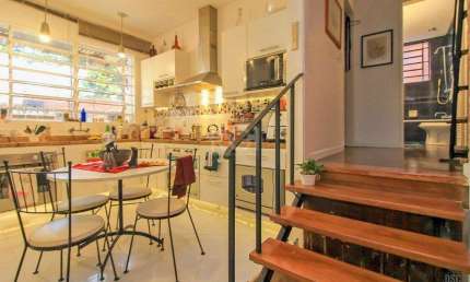 Casa para Venda - 280m², 4 dormitórios, sendo 1 suites, 3 vagas - Santo Antônio
