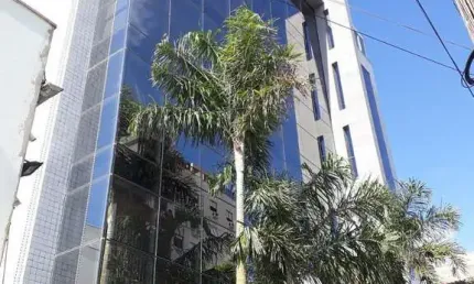 Predio para Locação/Aluguel - 900m², 0 dormitórios, 4 vagas - Menino Deus