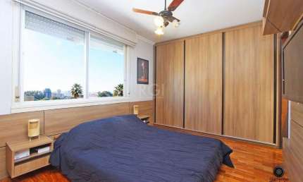 Apartamento para Venda - 90m², 2 dormitórios, sendo 1 suites, 1 vaga - Menino De
