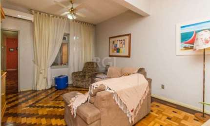 Casa para Venda - 360m², 4 dormitórios, sendo 1 suites, Cristal
