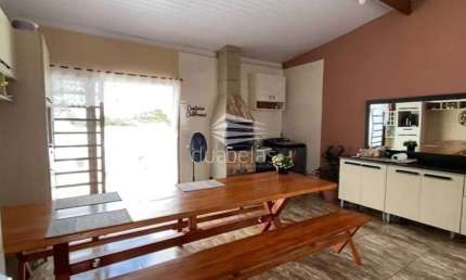 Lindo Sobrado para  Venda  3 dormitórios sendo 3 suites Residencial Righi  Zona Leste